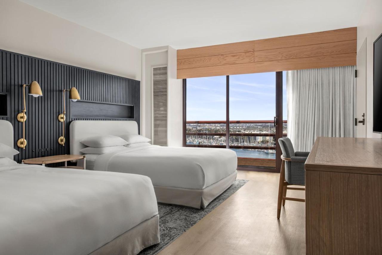 Отель Marina Del Rey Marriott Лос-Анджелес Экстерьер фото