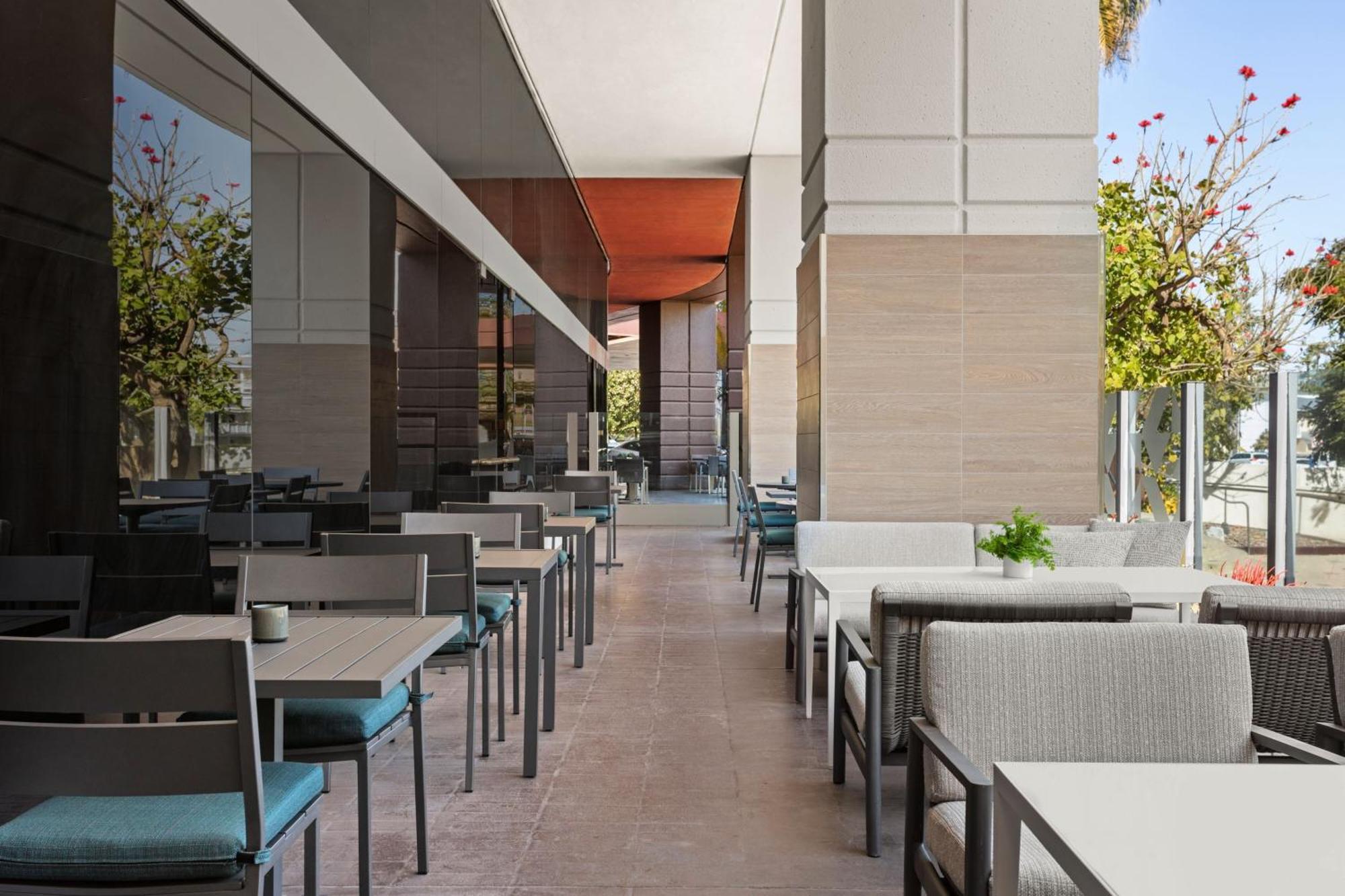 Отель Marina Del Rey Marriott Лос-Анджелес Экстерьер фото