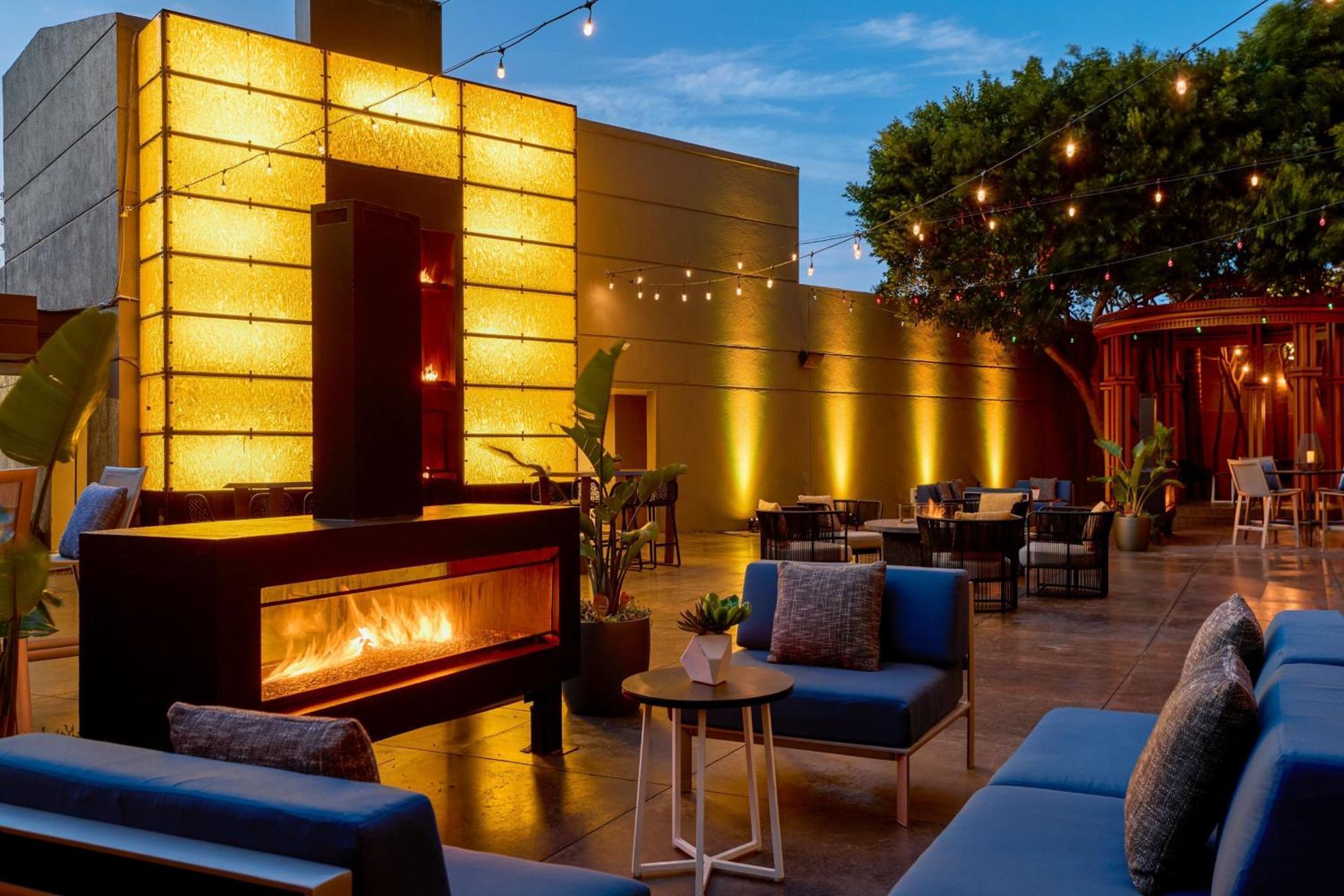 Отель Marina Del Rey Marriott Лос-Анджелес Экстерьер фото