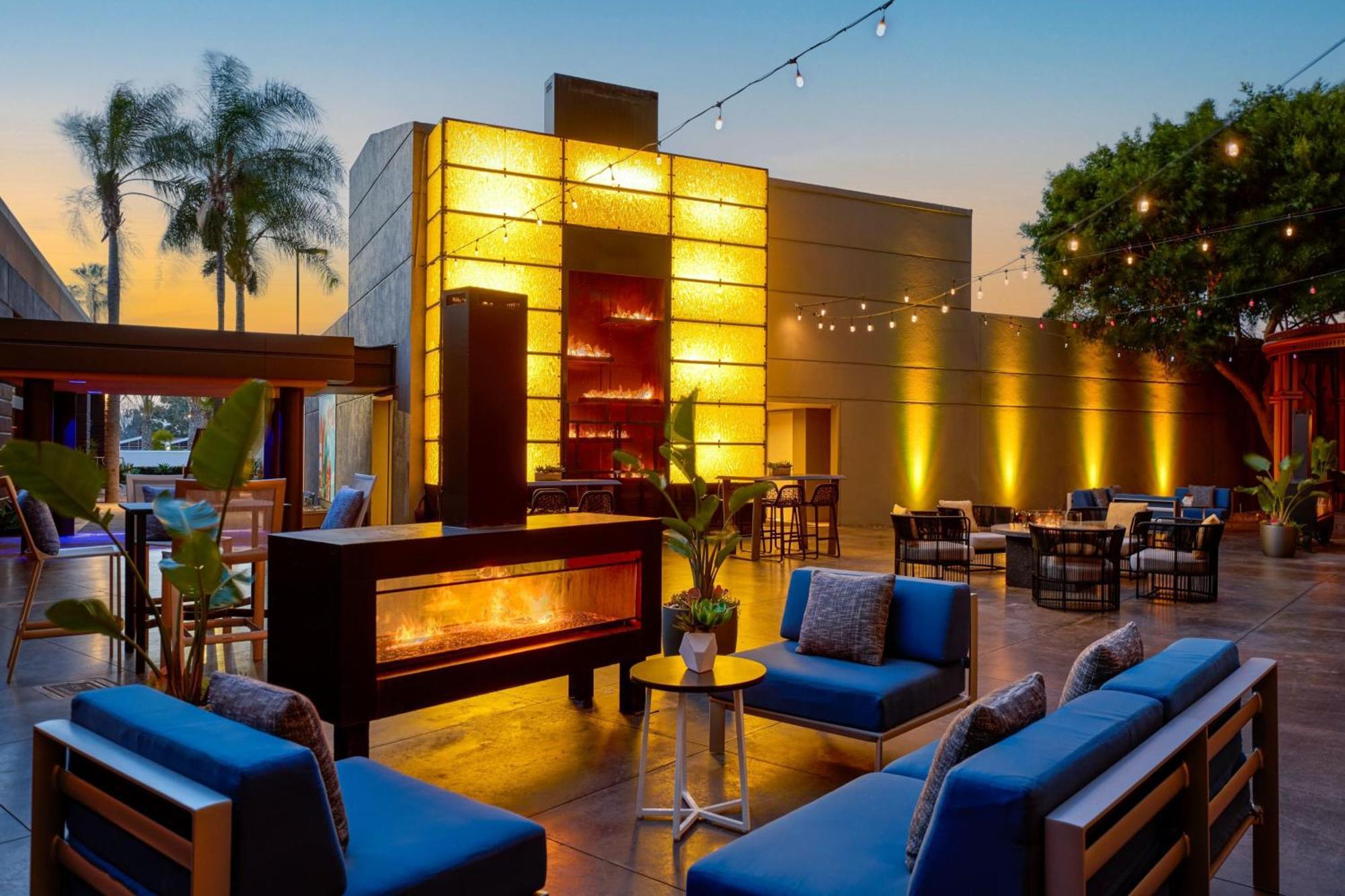 Отель Marina Del Rey Marriott Лос-Анджелес Экстерьер фото